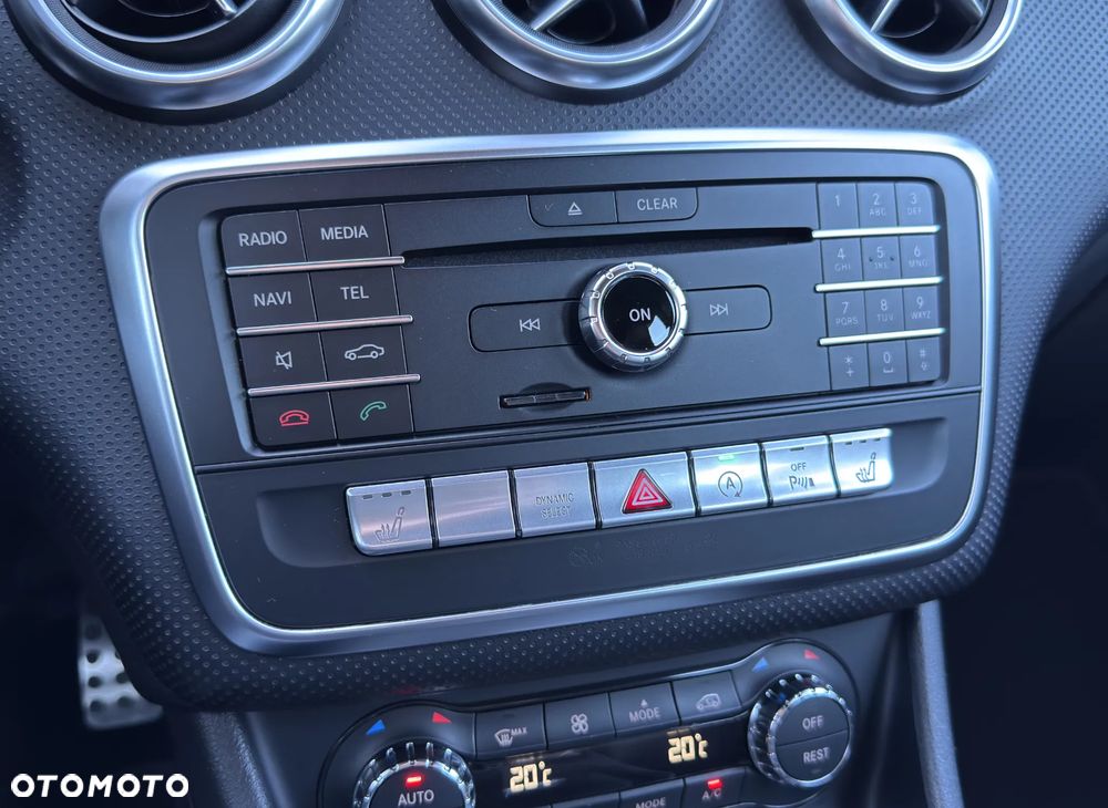 Mercedes-Benz Klasa A 250 4Matic 7G-DCT AMG Line - 23