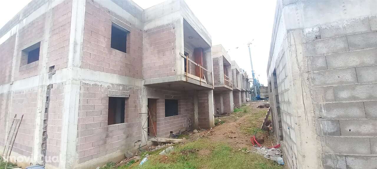 Moradia T3 em Construção em Nogueira do Cravo, Oliveira de Azeméis - Grande imagem: 4/13