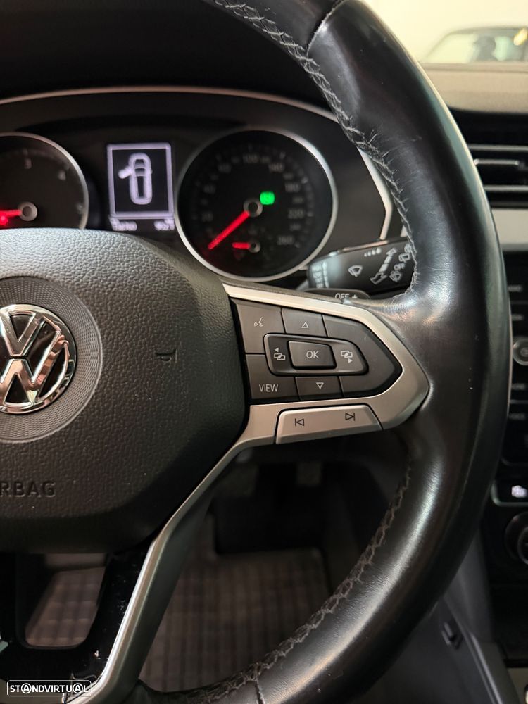 VW Passat Variant 2.0 TDI Confortline DSG - 11