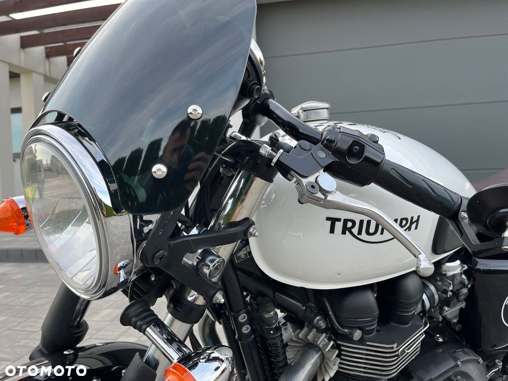Triumph Thruxton - 6