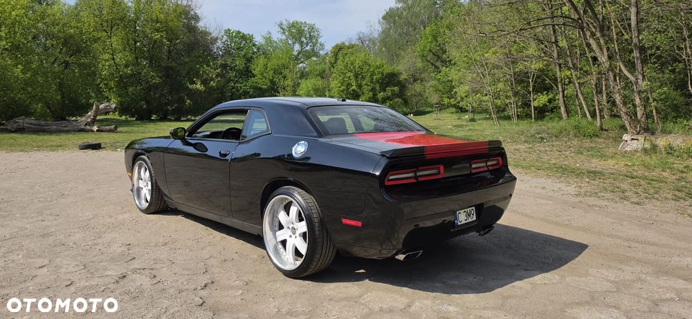Dodge Challenger - 3