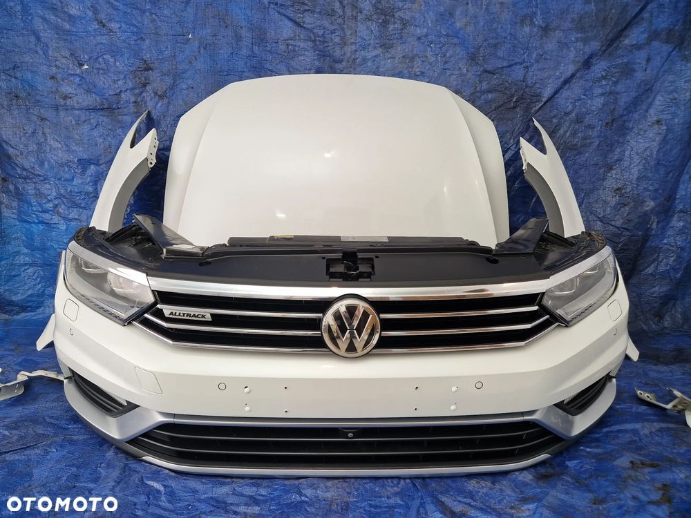 VW Passat B8 ALLTRACK Przód Kompletny L0K1 biała perła full led 6xpdc Kamera Europa - 2