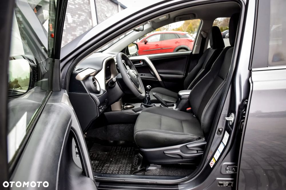 Toyota RAV4 2.0 Premium EU6 - 16