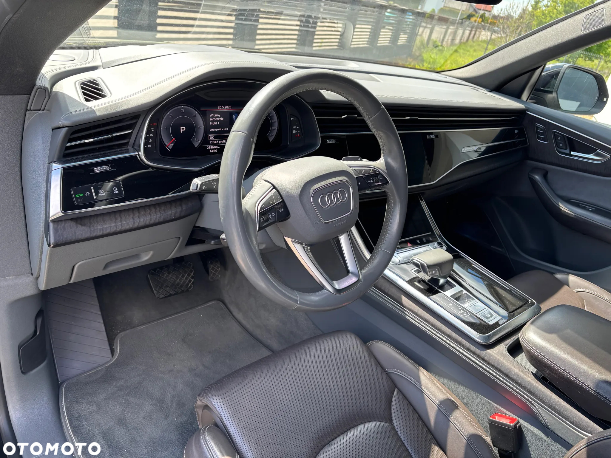 Audi Q8 - 10