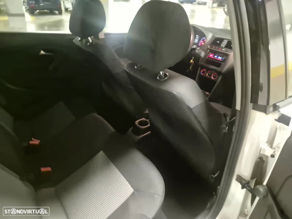 VW Polo 1.2 Confortline - 28