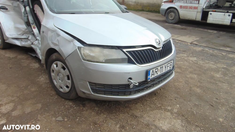 Bara fata Skoda Rapid an 2013-2019 - 3