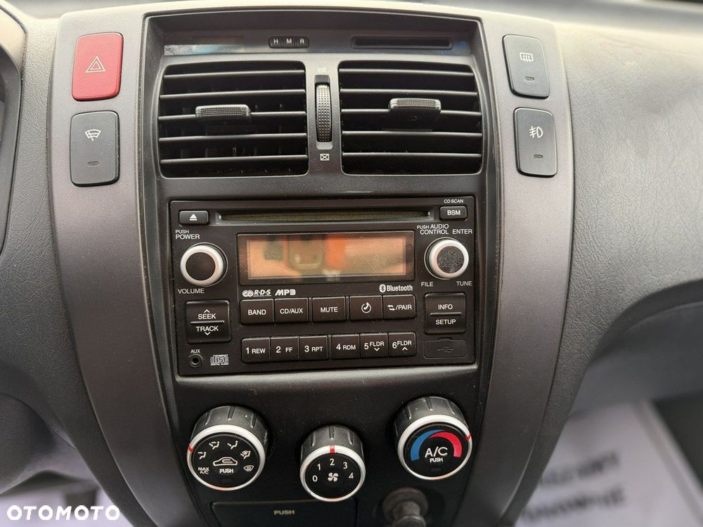 Hyundai Tucson 2.0 2WD GLS - 17