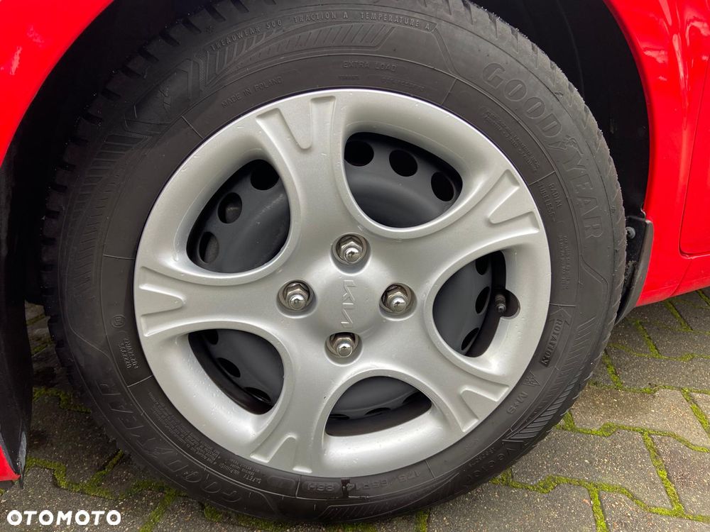 Kia Picanto 1.0 L - 12