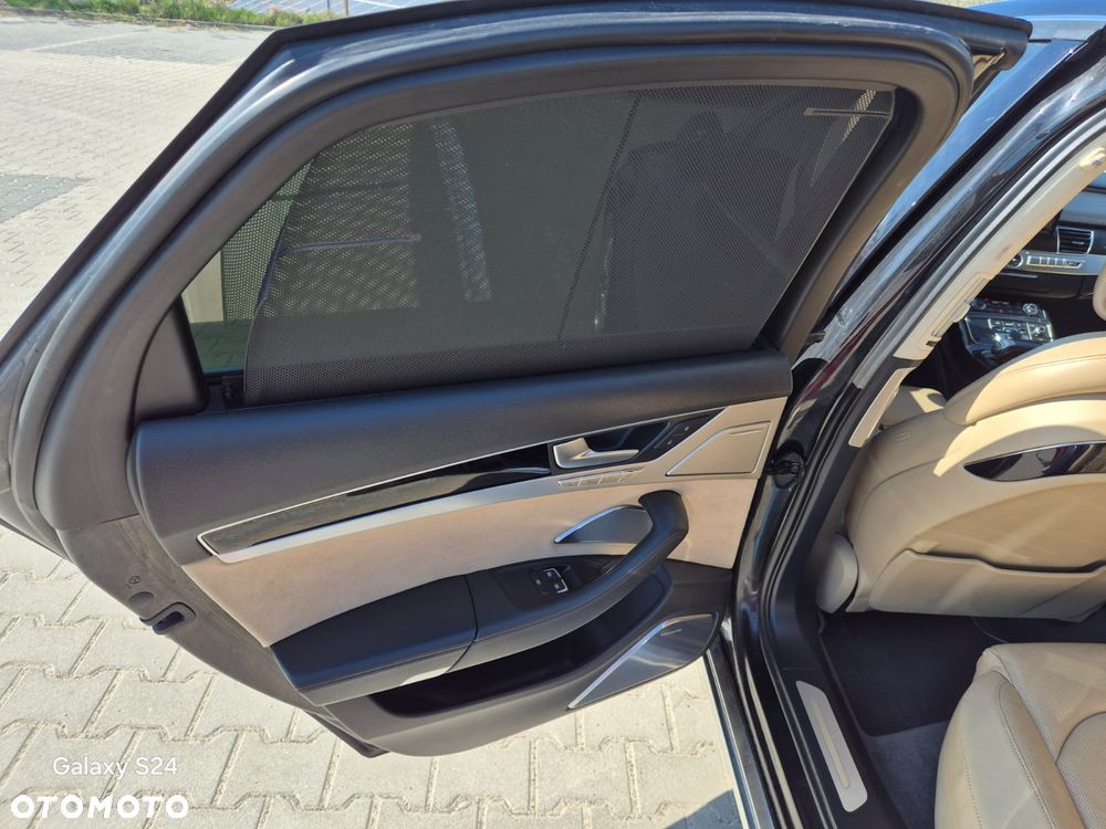 Audi A8 4.2 TDI Quattro - 12