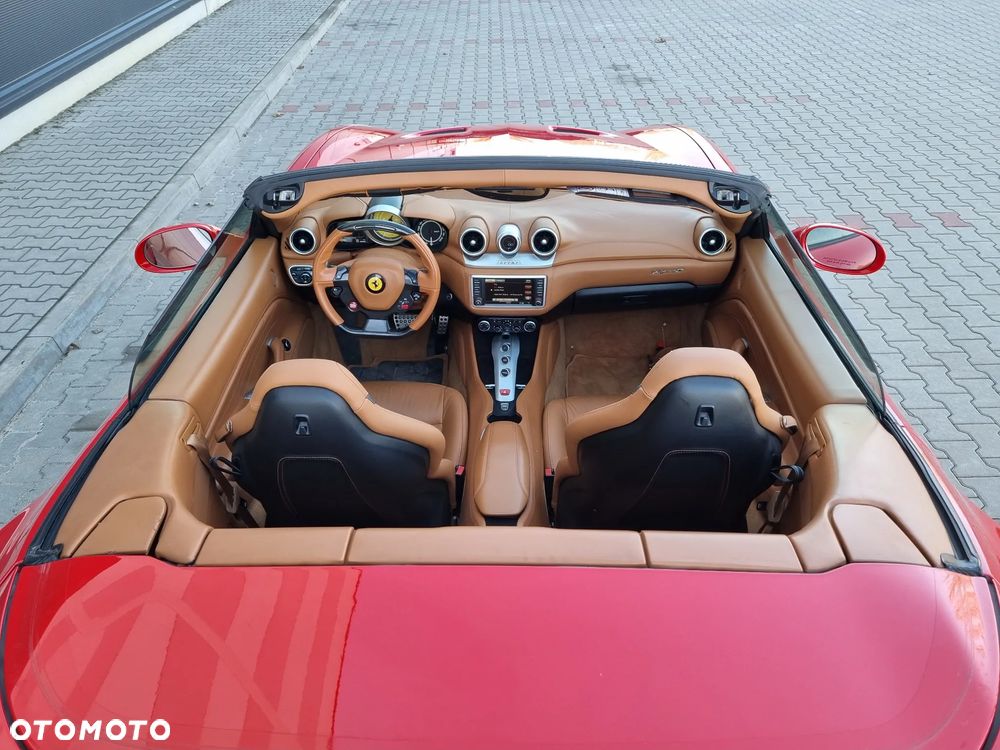 Ferrari California T - 31