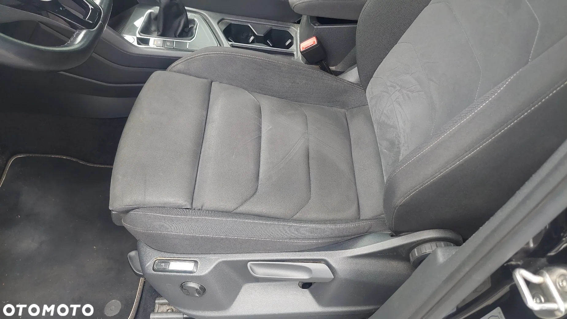 Volkswagen Tiguan 1.4 TSI BMT ACT Comfortline - 17