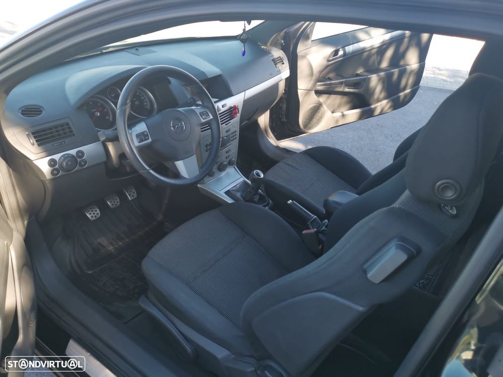 Opel Astra GTC 1.3 CDTI - 2