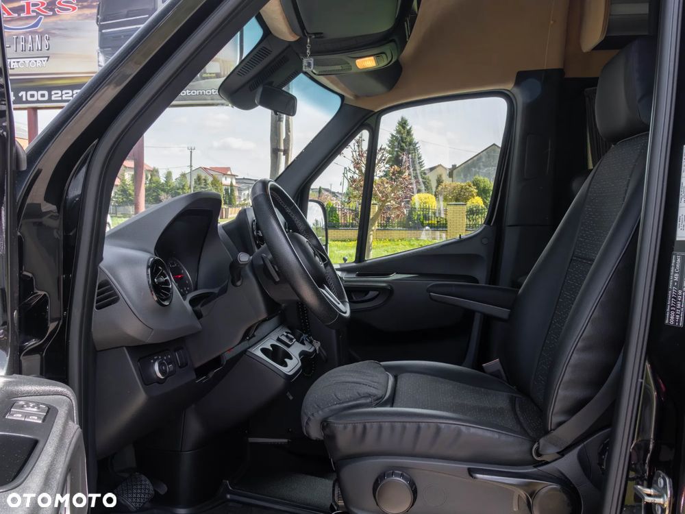 Mercedes-Benz SPRINTER 3.0 V6 / AUTOBUS 21-MIEJSC / ZABUDOWA MERCUS + PLECAK / AUTOMAT / TV + LODÓWKA / FULL WERSJA / ZNIKOMY PRZEBIEG 70 TYŚ KM! / STAN FABRYCZNIE NOWY! - 16