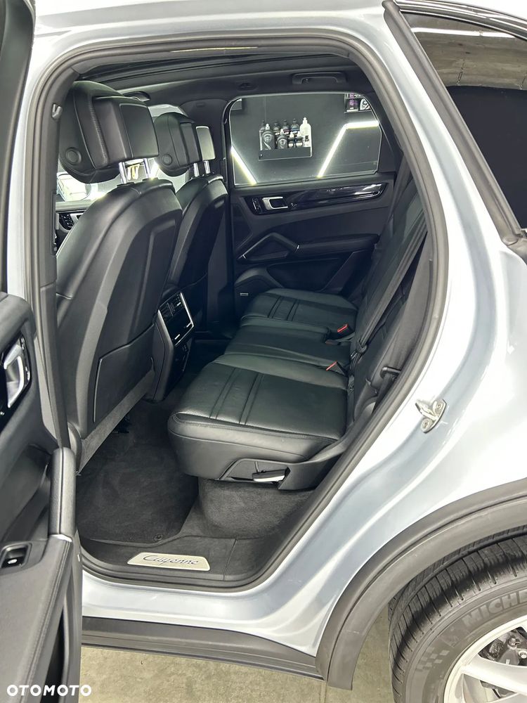 Porsche Cayenne Tiptronic S - 12