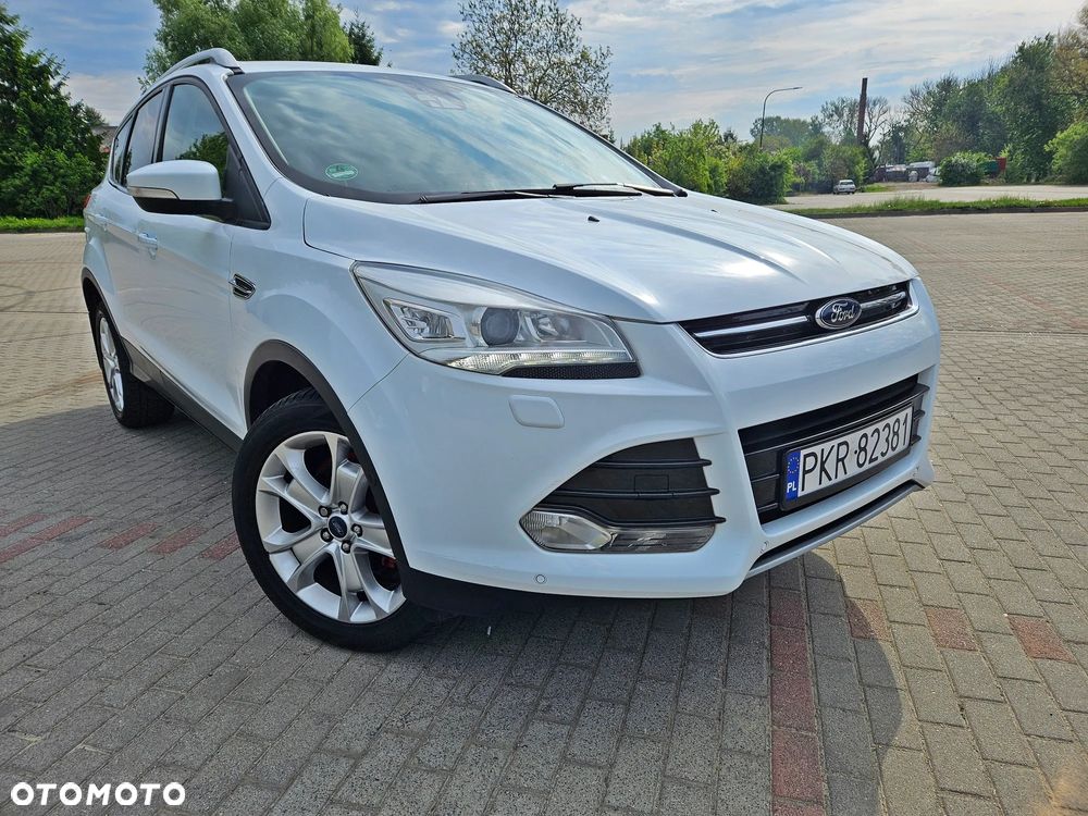 Ford Kuga 1.6 EcoBoost 2x4 Titanium - 28