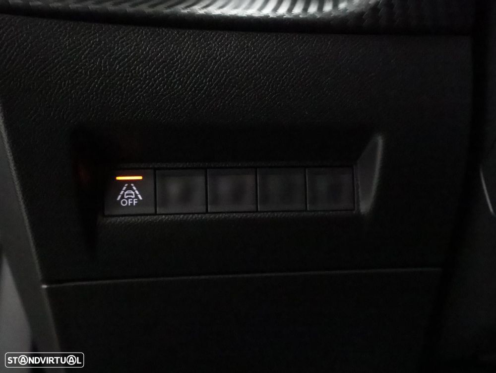 Peugeot 2008 1.5 BlueHDi GT - 15