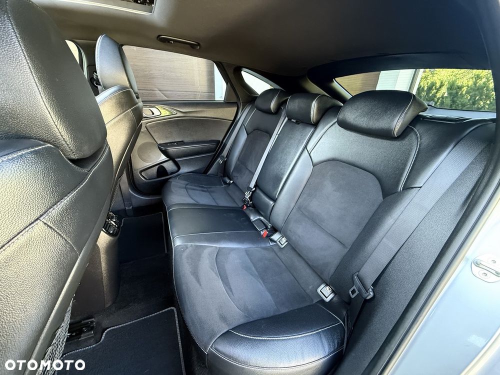 Kia ProCeed 1.5 T-GDI DCT7 OPF GT LINE - 18