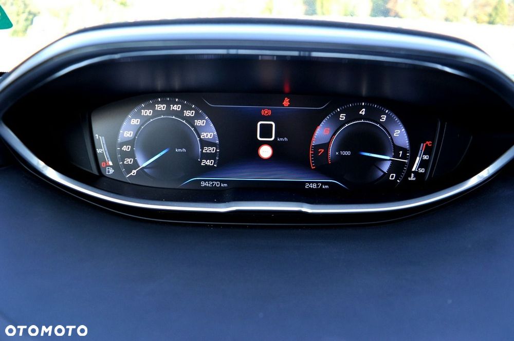 Peugeot 3008 1.2 PureTech Allure - 34