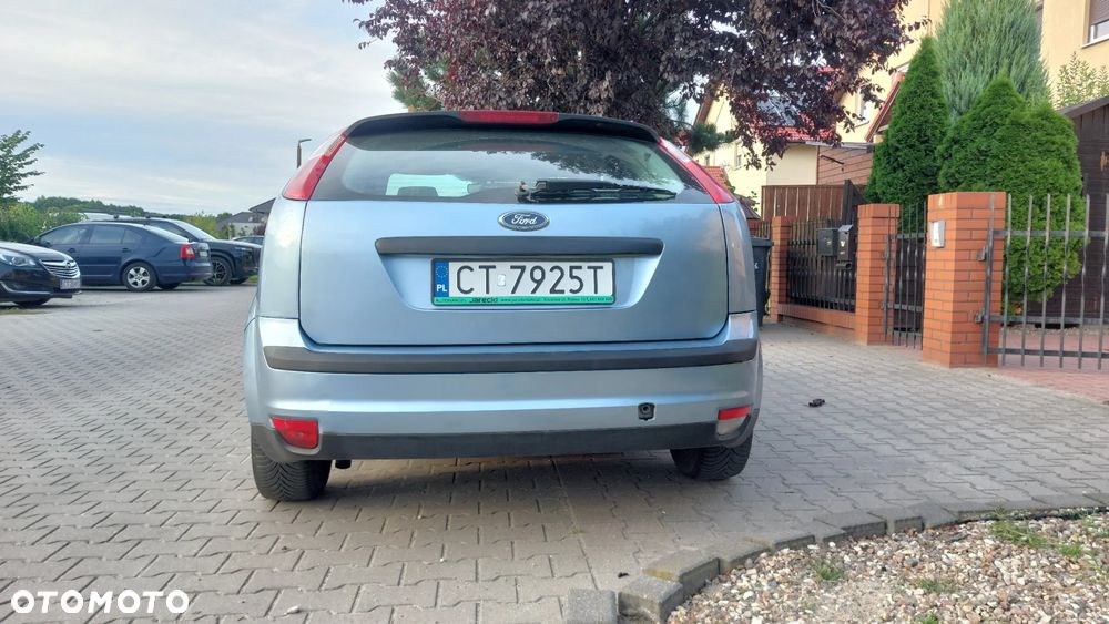 Ford Focus 1.6 Ambiente - 16