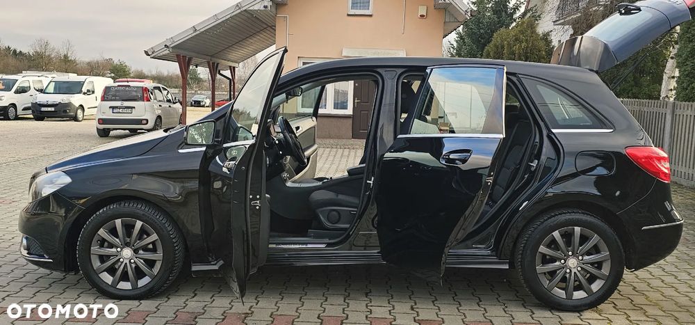 Mercedes-Benz Klasa B 180 d BlueEFFICIENCY Edition Style - 15