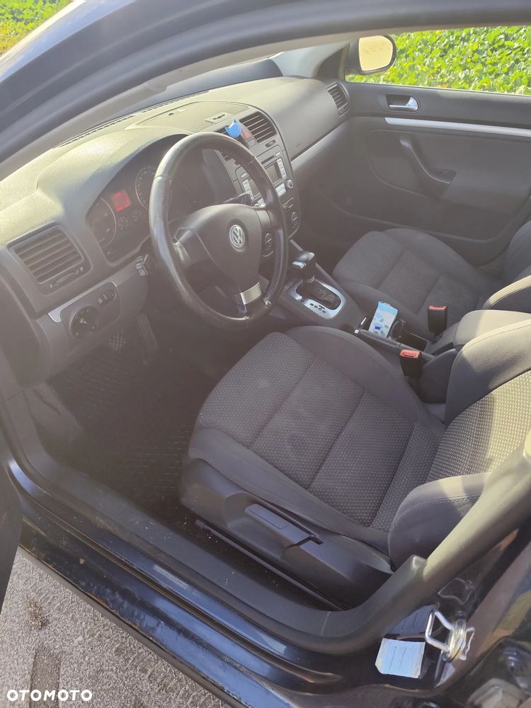 Volkswagen Golf - 20