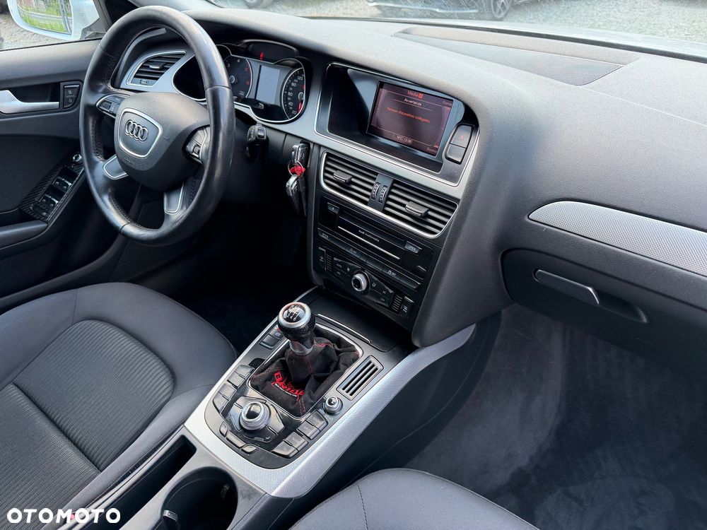 Audi A4 Avant 2.0 TDI DPF quattro S line Sportpaket (plus) - 37