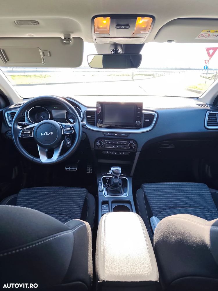 Kia XCeed 1.5 T-GDI 7DCT City - 6