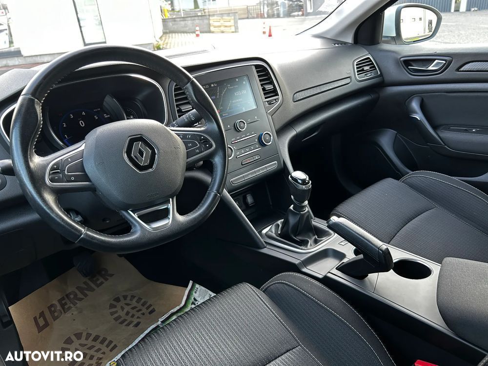 Renault Megane TCe 115 GPF ZEN - 16