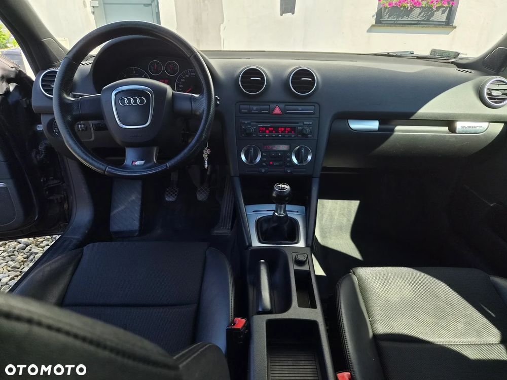 Audi A3 Sportback 2.0 TDI Quattro Attraction - 2