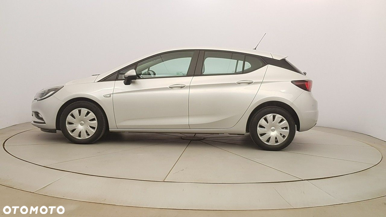 Opel Astra - 4