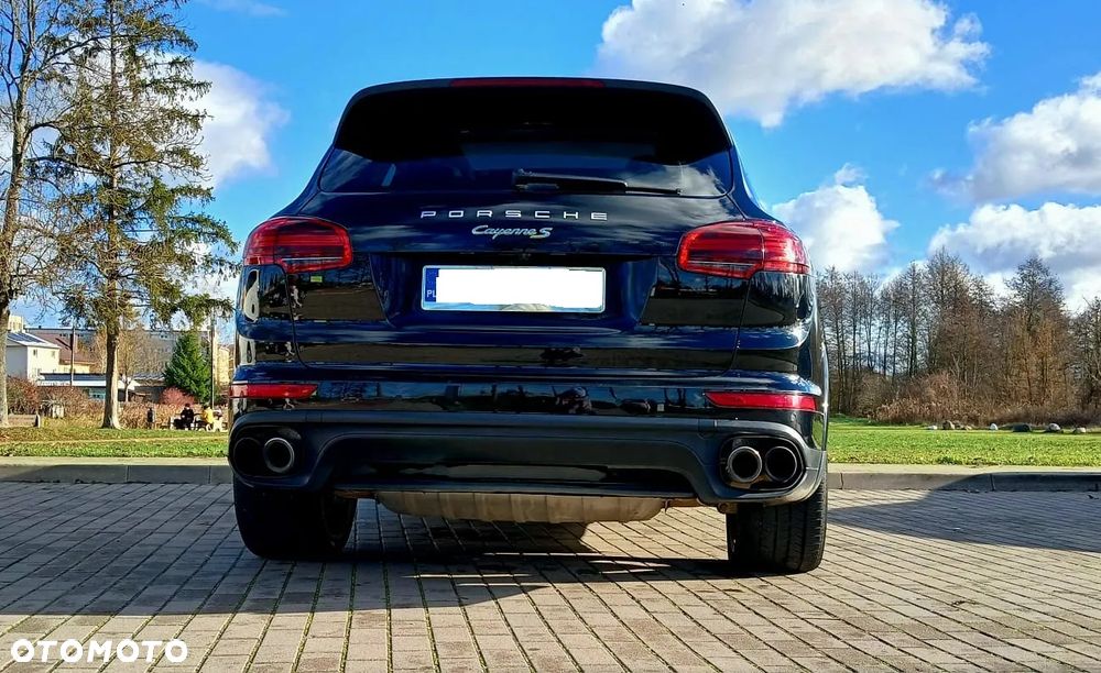 Porsche Cayenne S E-Hybrid - 6