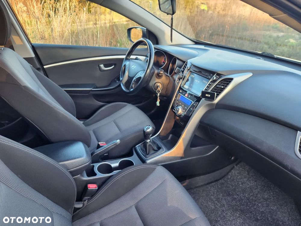 Hyundai i30 - 16
