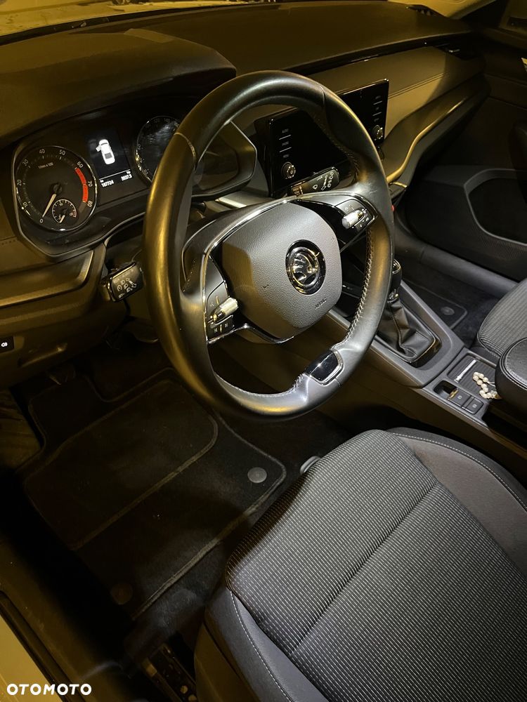 Skoda Octavia 1.5 TSI ACT Active - 10