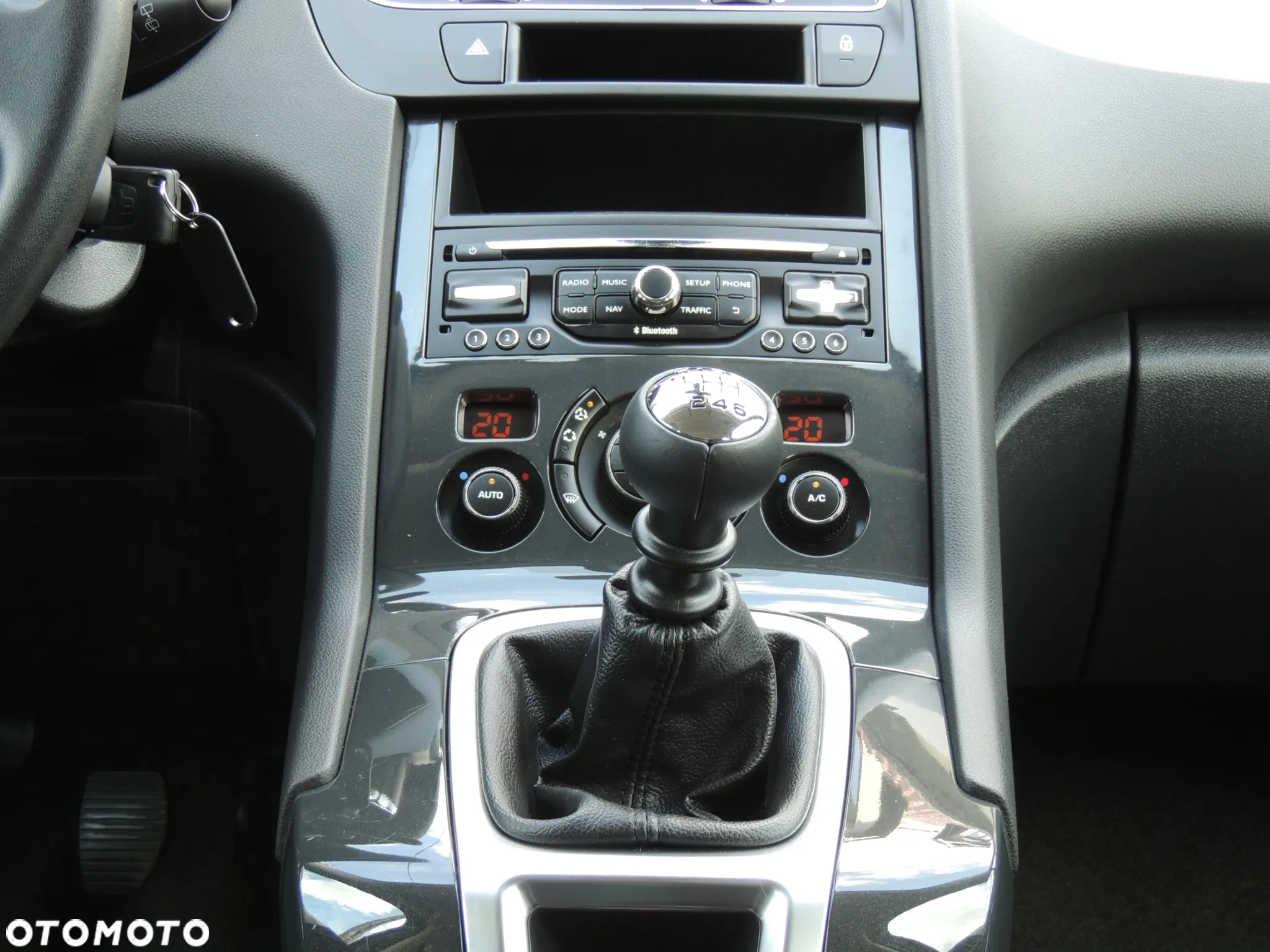 Peugeot 5008 - 12