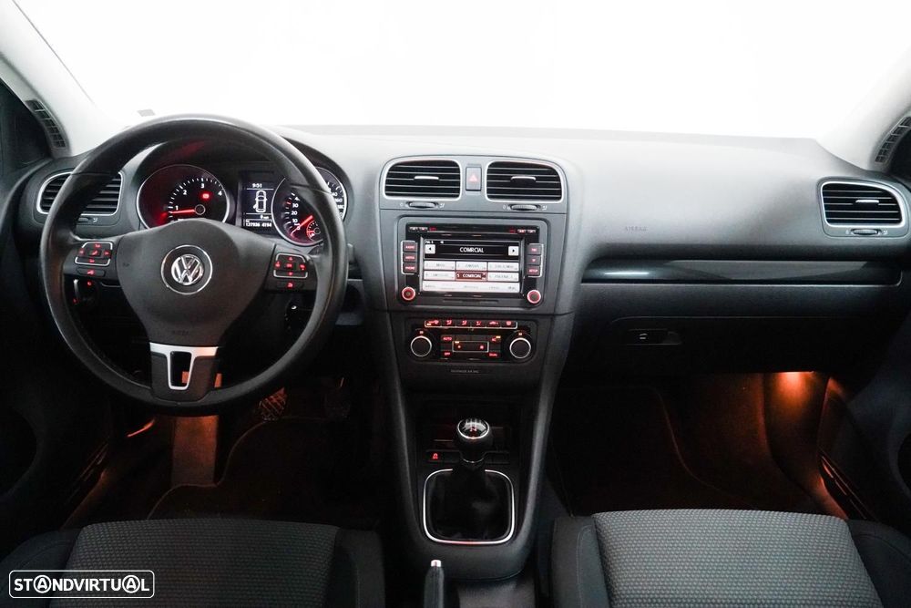 VW Golf 1.6 TDi Confortline - 6