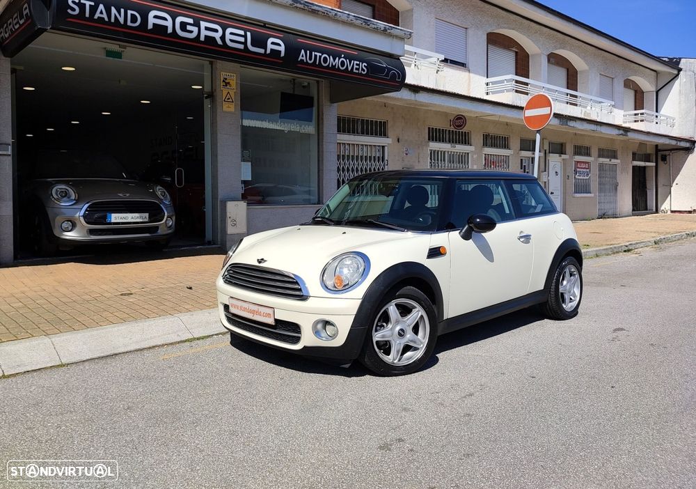 MINI 3 Portas Cooper D - 1