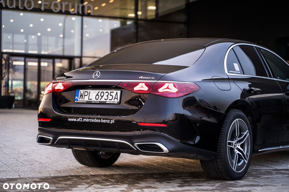 Mercedes-Benz Klasa E - 9