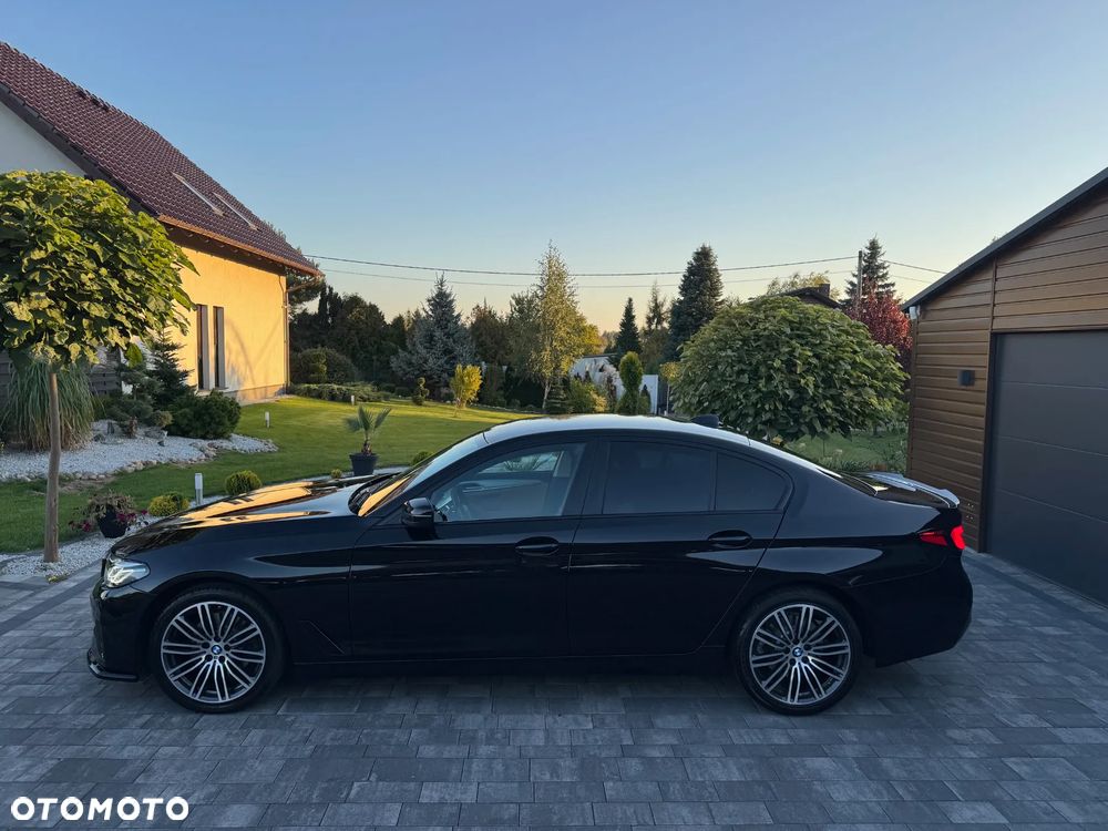 BMW Seria 5 520d xDrive - 15