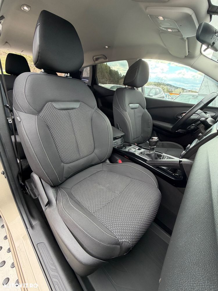 Renault Kadjar Energy dCi 130 CROSSBORDER - 32