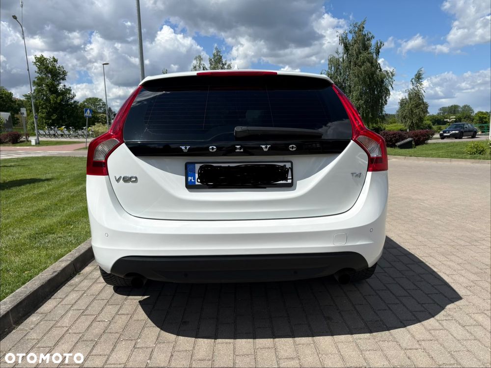 Volvo V60 T4 Geartronic Powershift Momentum - 13