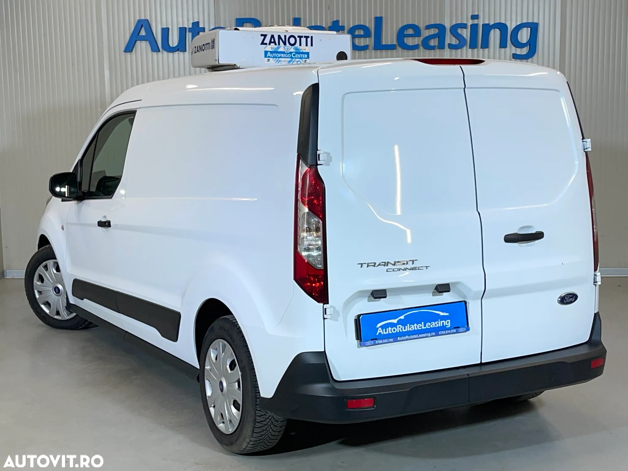 Ford Transit Connect - 4
