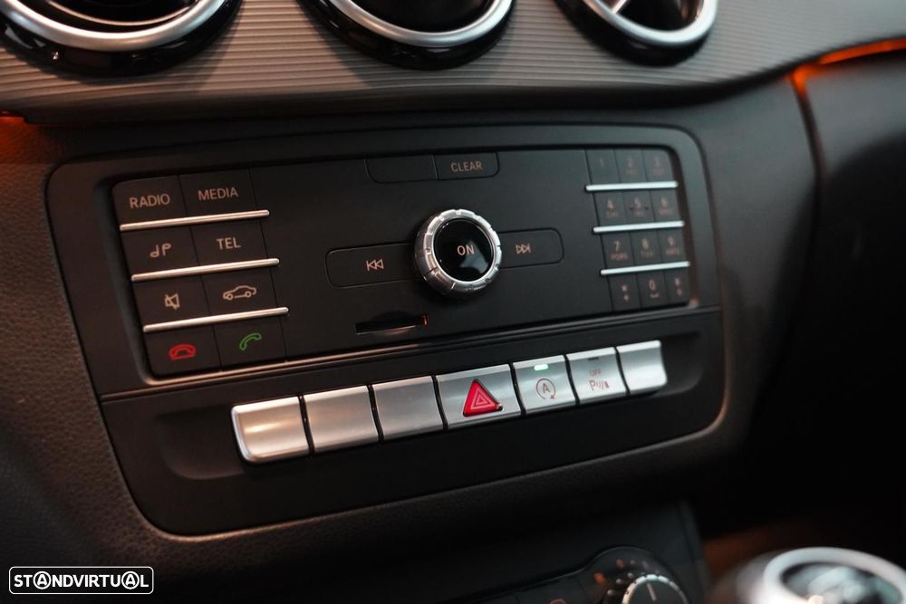 Mercedes-Benz B 180 d Style - 10