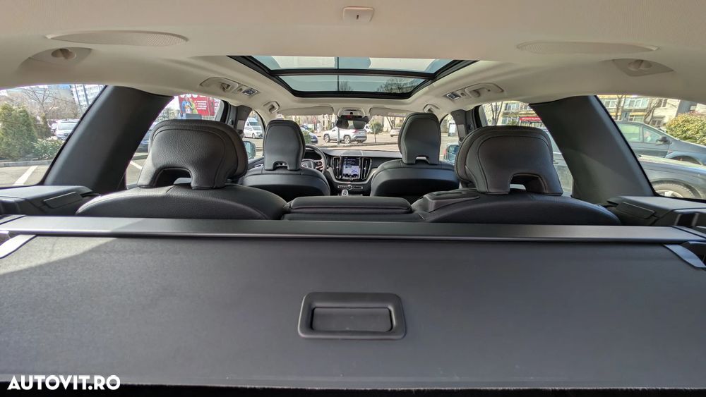 Volvo XC 60 B5 MHEV AT8 AWD Inscription - 22