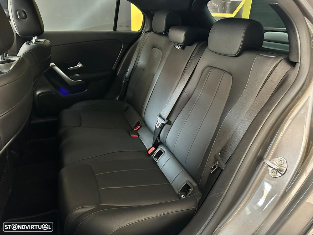 Mercedes-Benz A 180 d 8G-DCT Special Edition - 33