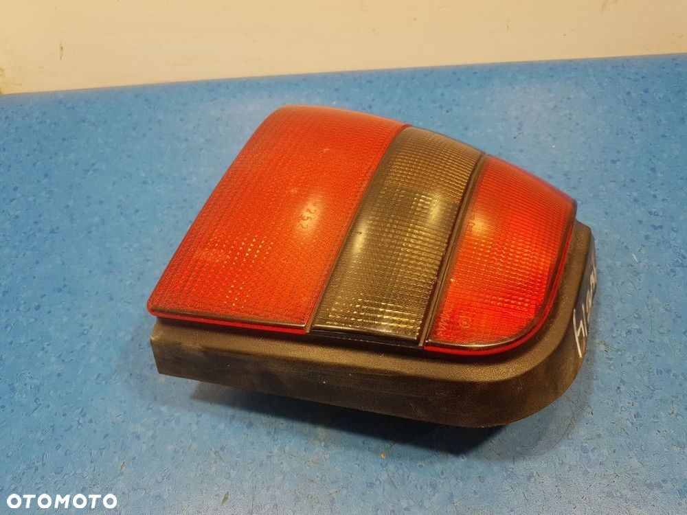 SKODA FELICIA GLX LAMPA TYŁ LEWA ZEWNĘTRZNA - 4