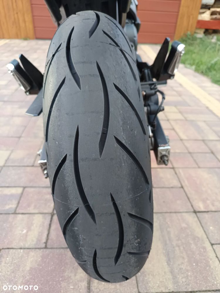 Yamaha XJ - 12