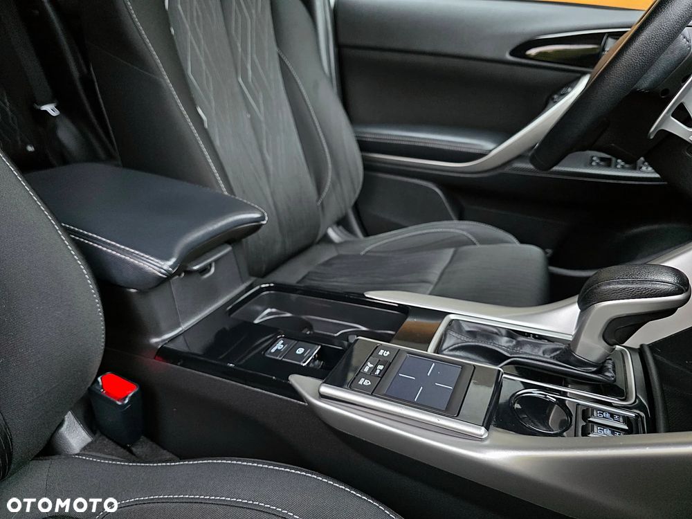 Mitsubishi Eclipse Cross 1.5 T-MIVEC CVT 2WD Spirit - 25
