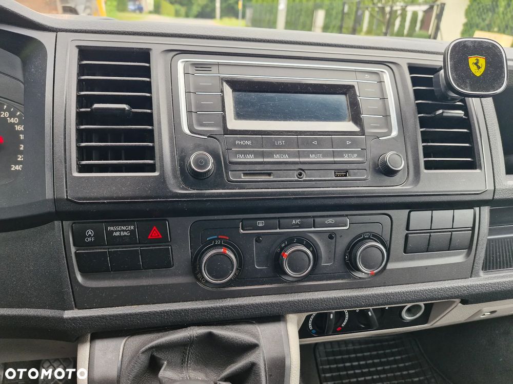 Volkswagen Transporter L2H1 - 15