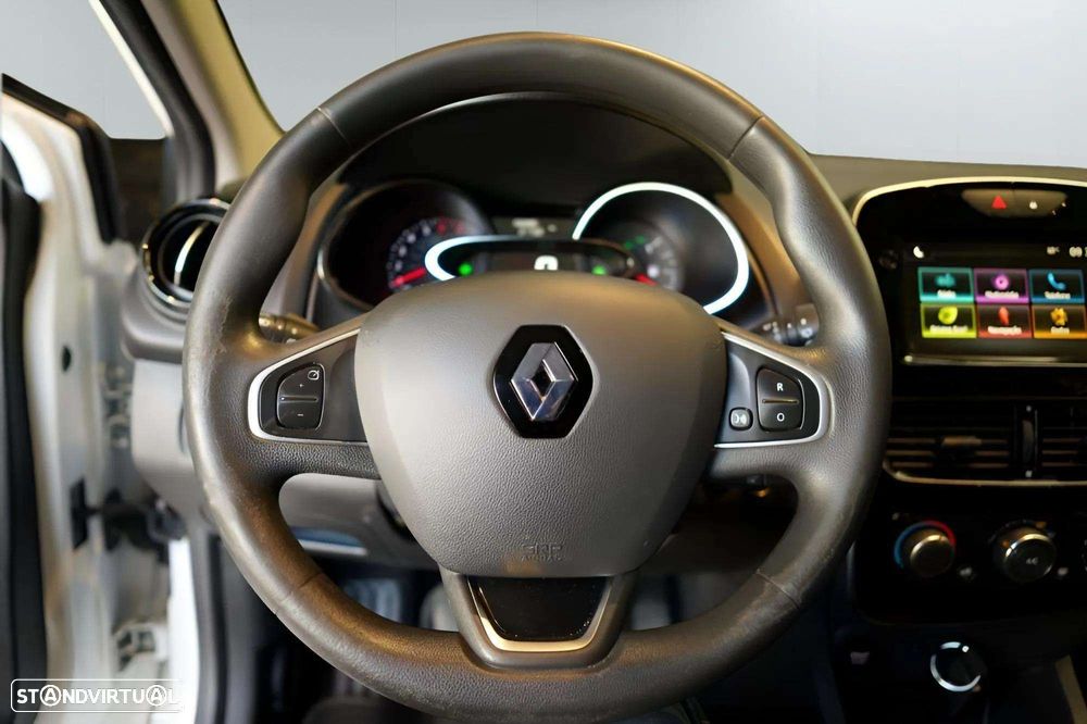 Renault Clio Sport Tourer - 14