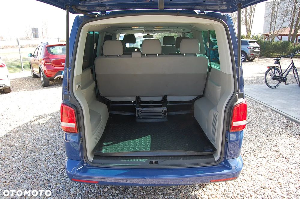 Volkswagen Caravelle - 18